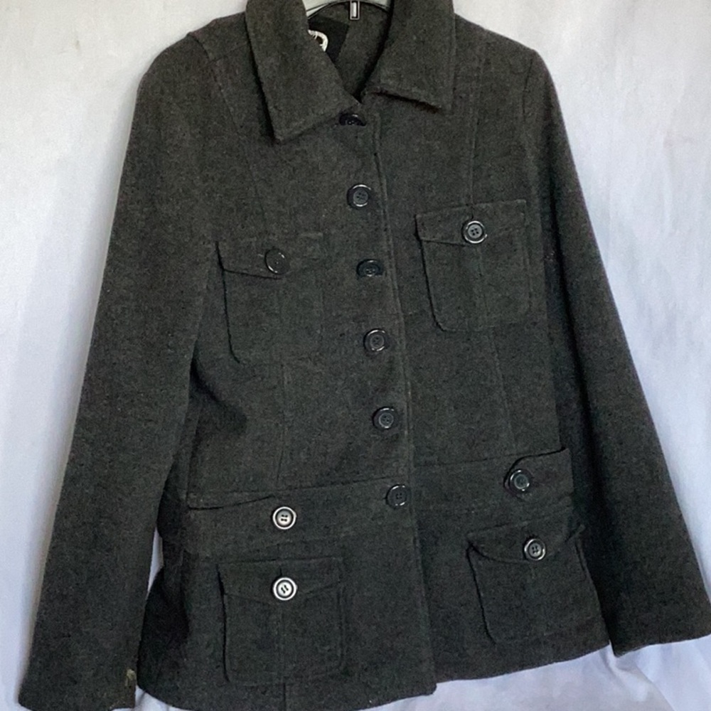 DollHouse coat - Picture 2 of 7
